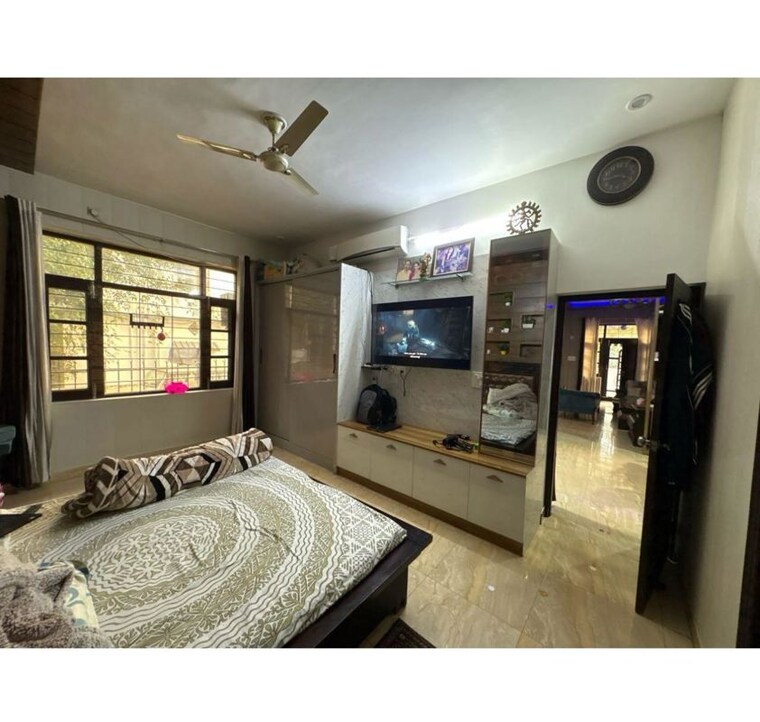Bedroom, aman vihar 3 Bedroom 150 Sq.Ft. Builder Floor In Aman Vihar Dehradun 10662482