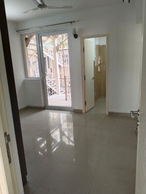 Room in 3.5 BHK Apartment at Emaar Emerald Floors, Sector 65 – for Sale