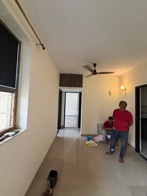 Building Lobby in 2 BHK Apartment at Unitech Uniworld Gardens, Sector 47 – for Rent