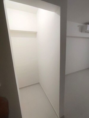  2 BHK Apartment at Lodha Amara Tower 23, Kolshet Road – for Rent