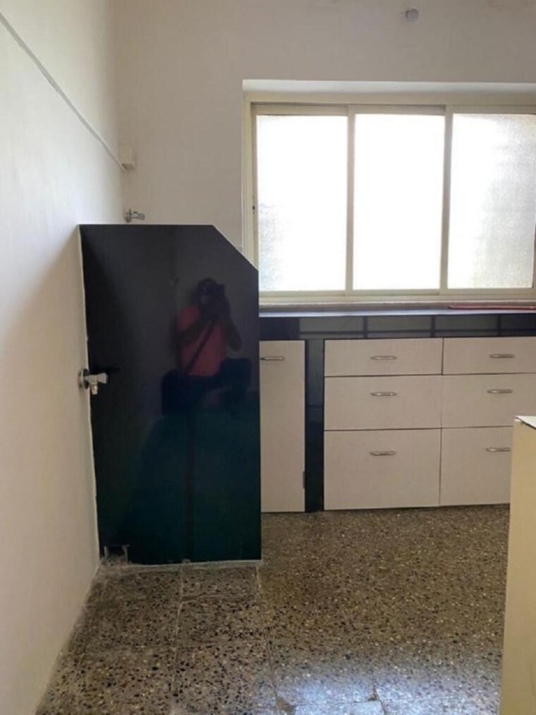 Kitchen, bandra west 2 Bedroom 700 Sq.Ft. Apartment In Bandra West Mumbai 10662554