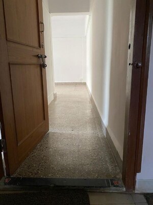  2 BHK Apartment at Bandra West – for Rent