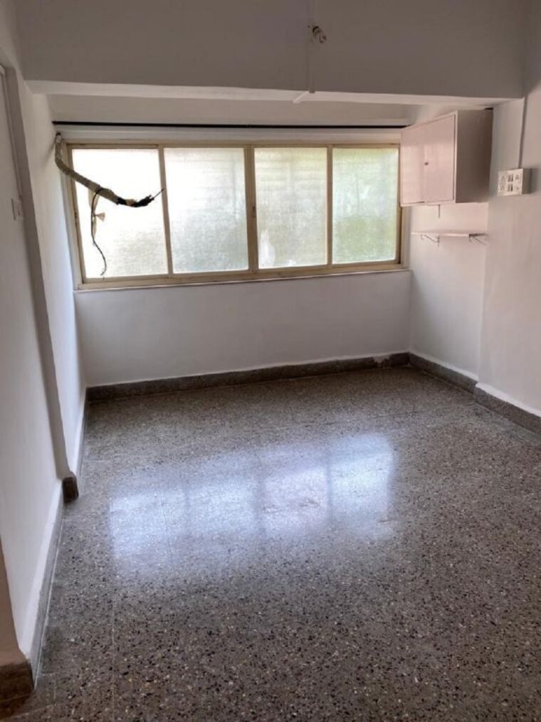 Room, bandra west 2 Bedroom 700 Sq.Ft. Apartment In Bandra West Mumbai 10662554