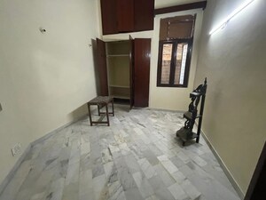 Room in 2 BHK Builder Floor at Malviya Nagar – for Rent