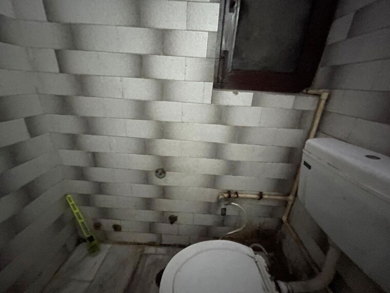 Bathroom, malviya nagar 2 Bedroom 1200 Sq.Ft. Builder Floor In Malviya Nagar Delhi 10662574