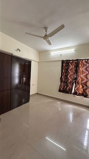 Furnished Amenities in 2 BHK Apartment at Agrawal Garden, Hadapsar – for Rent