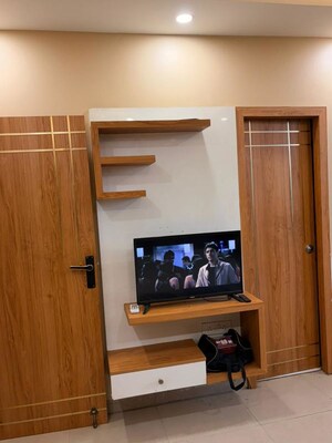 Furnished Amenities in 2 BHK Apartment at Shree Vardhman Green Court, Sector 90 – for Rent