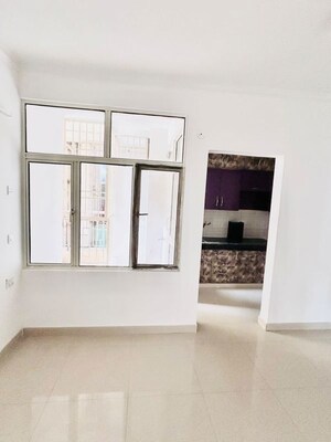 Room in 3 BHK Apartment at Gaurs Cascades, Raj Nagar Extension – for Rent