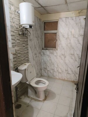 Bathroom in 2 BHK Apartment at Amrapali Silicon City, Sector 76 – for Rent