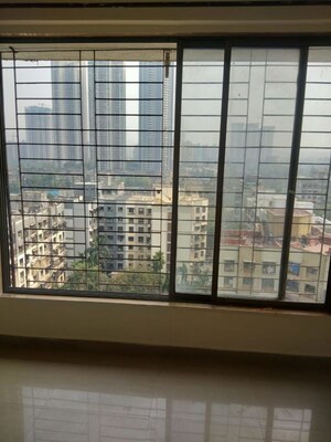 Room in 1 BHK Apartment at Sandipani Teachers CHS, Andheri West – for Sale