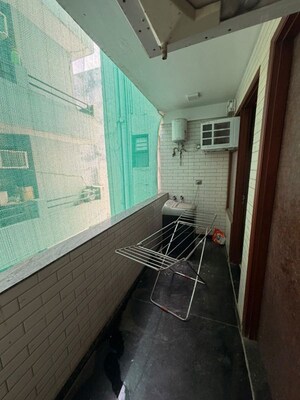 Bathroom in 2 BHK Builder Floor at Sector 31 – for Rent