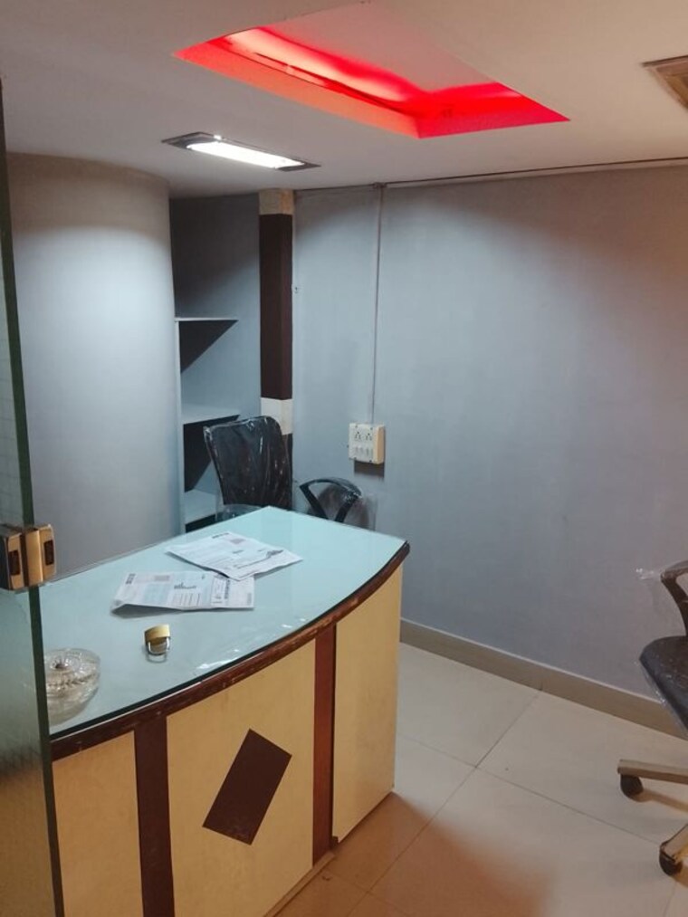 Team Area, haware-fantasia Commercial Office Space 264 Sq.Ft. In Vashi Sector 28 Navi Mumbai 10662620