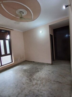 Room in 3 BHK Builder Floor at Spring Field, Sector 31 – for Sale