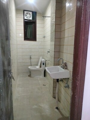 Bathroom in 1 BHK Builder Floor at Saket – for Rent