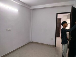 Room in 1 BHK Builder Floor at Saket – for Rent