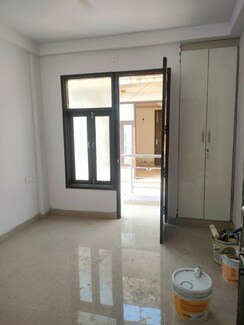 1 BHK +Builder Floor For Rent in Saket