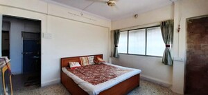 Bedroom in 1 BHK Apartment at Bandra West – for Rent