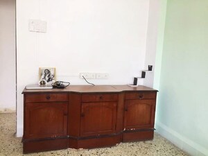  1 BHK Apartment at Bandra West – for Rent