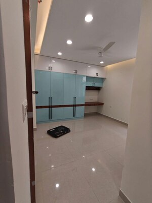 Room in 3 BHK Apartment at Aditya Capitol Heights, Hi Tech City – for Rent