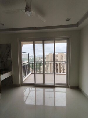 Room in 3 BHK Apartment at Aditya Capitol Heights, Hi Tech City – for Rent