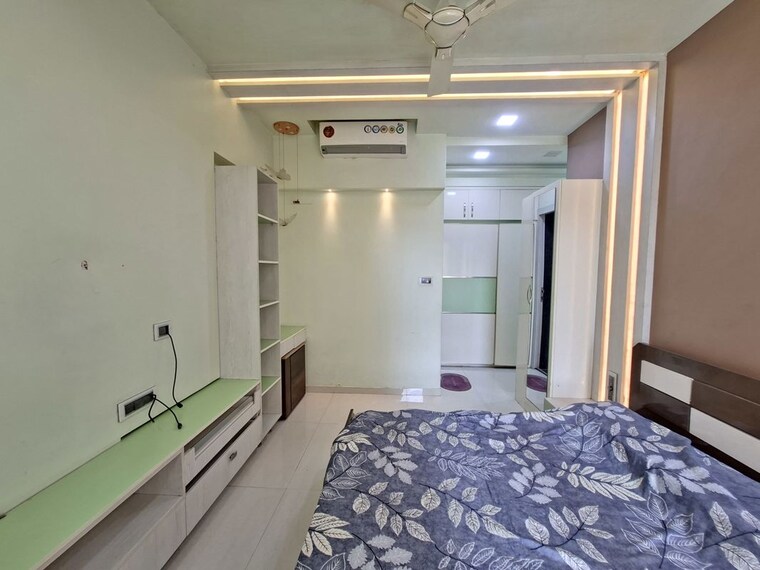 Master Bedroom, rustomjee-azziano-wing-e 2 Bedroom 848 Sq.Ft. Apartment In Thane West Thane 10662701