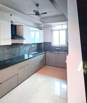 Kitchen in 3 BHK Apartment at Vipul World Floors, Sector 48 – for Rent