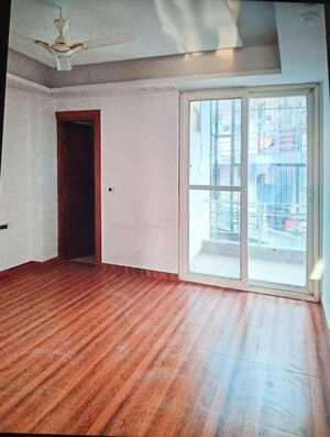 Room in 3 BHK Apartment at Vipul World Floors, Sector 48 – for Rent