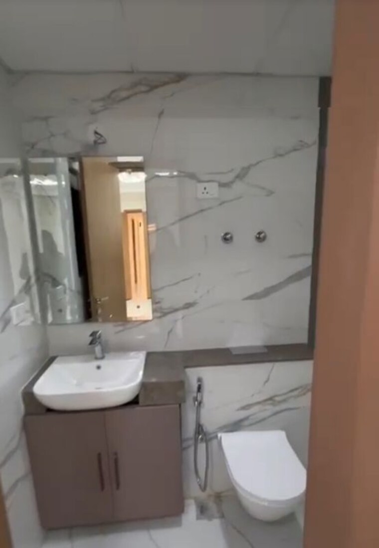Bathroom, m3m-heights 3 Bedroom 1828 Sq.Ft. Apartment In Sector 65 Gurgaon 10662761