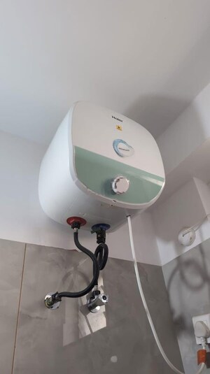 Bathroom in 3 BHK Apartment at JJS Elite Homes, Kondapur – for Rent