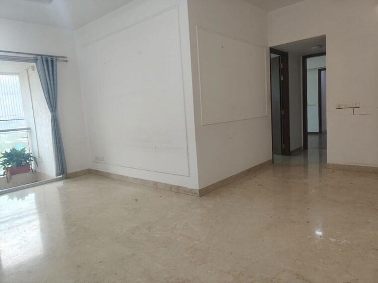 Room, db-woods  900 Sq.Ft. Apartment In Goregaon East Mumbai 10662765