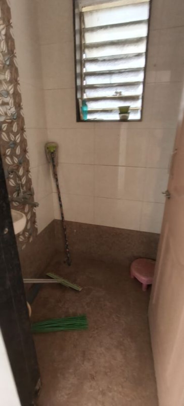 Bathroom, ulwe sector 25a 1 Bedroom 650 Sq.Ft. Apartment In Ulwe Sector 25a Navi Mumbai 10661052