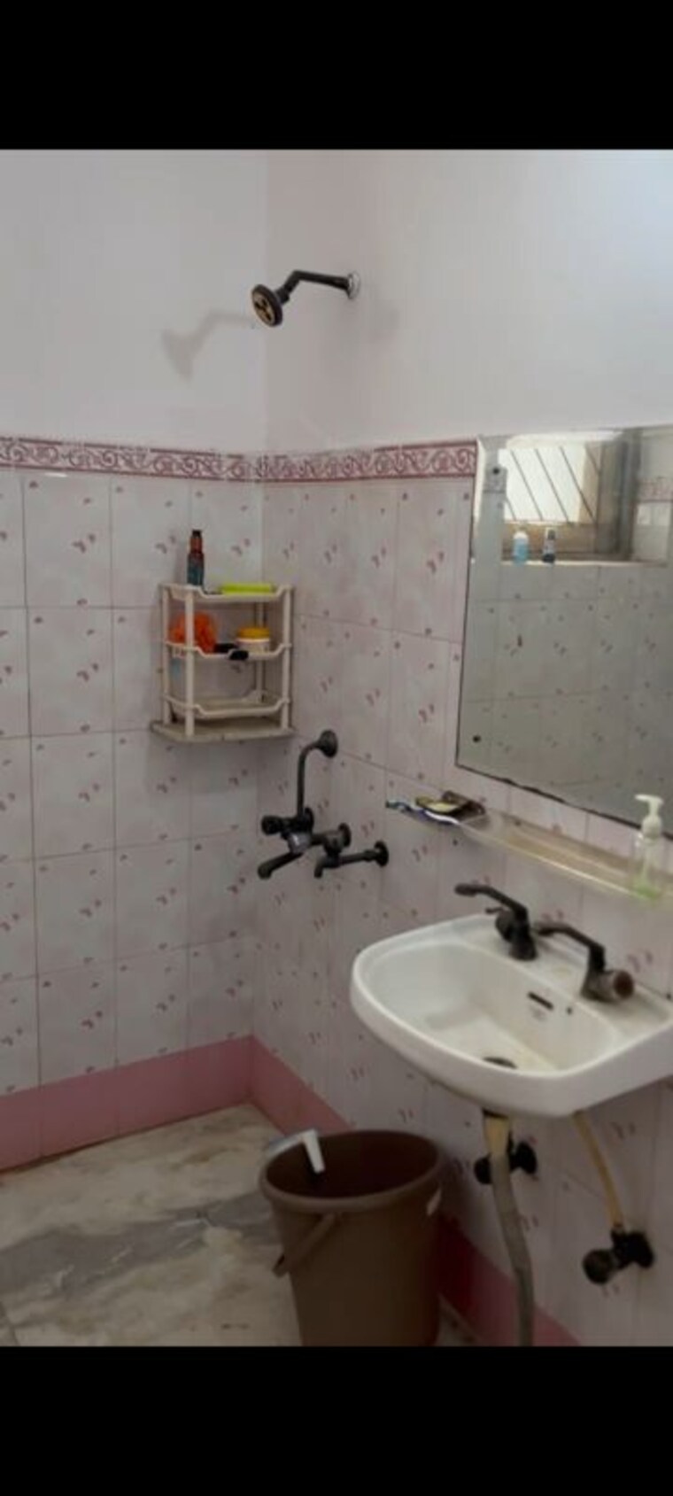 Bathroom, sector 50 1 Bedroom 750 Sq.Ft. Builder Floor In Sector 50 Noida 10662767