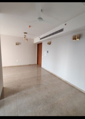 Room in 2 BHK Apartment at Sector 62 – for Rent