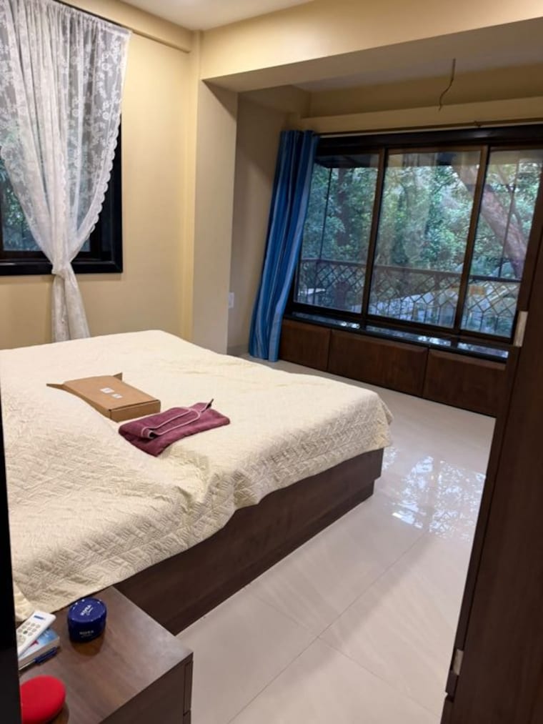 Bedroom, bandra west 1 Bedroom 500 Sq.Ft. Apartment In Bandra West Mumbai 10662782