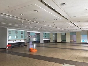 Common Area in  Showroom at Sector 63 – for Rent