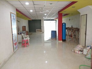 Common Area in  Showroom at Sector 63 – for Rent