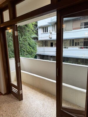 Balcony in 3 BHK Apartment at Surya Apartment Breach Candy, Breach Candy – for Rent