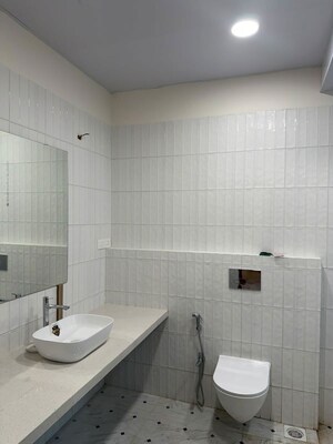 Bathroom in 3 BHK Apartment at Surya Apartment Breach Candy, Breach Candy – for Rent