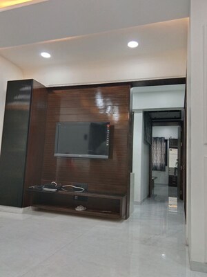 Room in 2 BHK Apartment at Shreeji Paradise, Aundh – for Rent