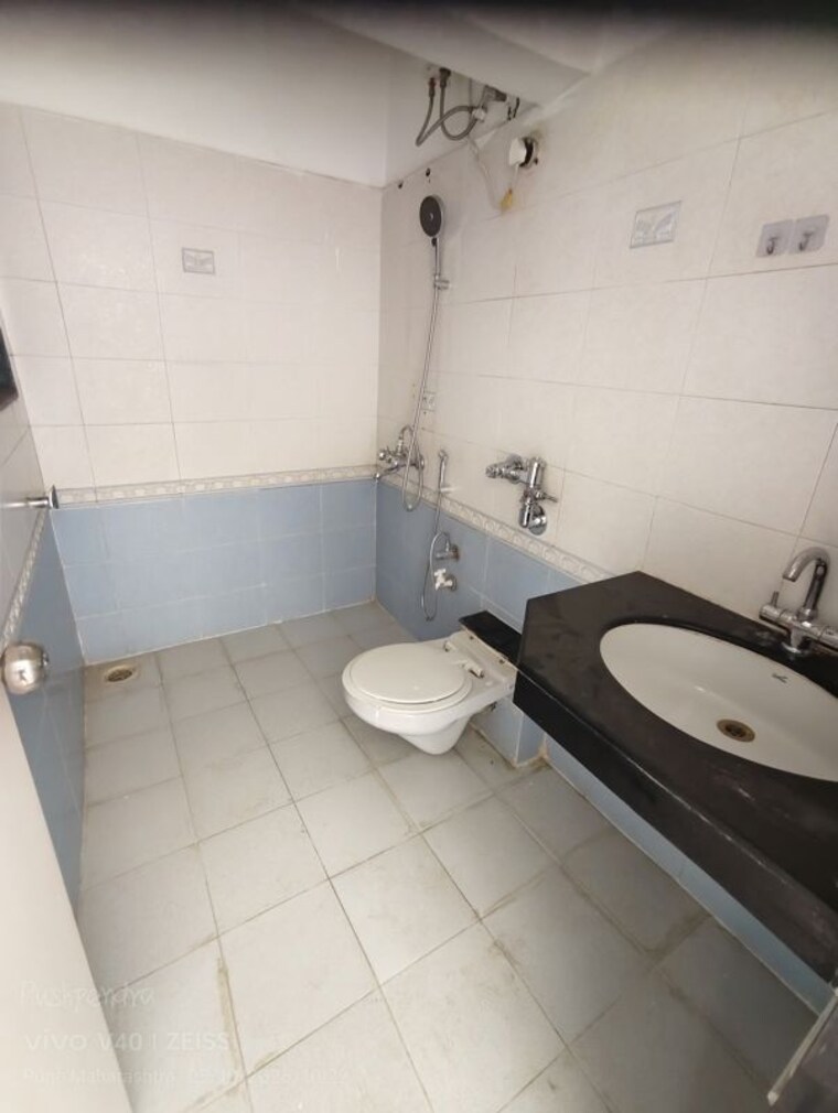 Bathroom, nikash-skies-chs 4 Bedroom 2400 Sq.Ft. Apartment In Pashan Pune 10662883