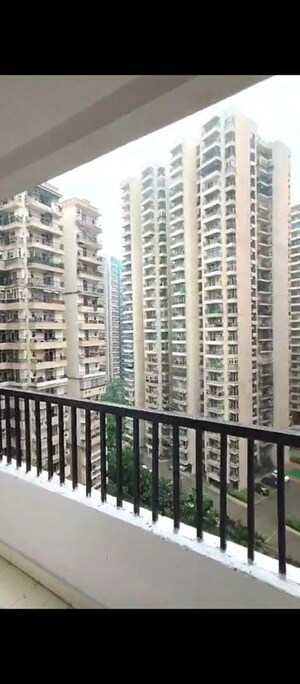 2 BHK Apartment For Sale in Gaur City 2 - 10th Avenue, Sector 16c Greater Noida