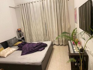 Bedroom in 2 BHK Apartment at JP Decks, Goregaon East – for Rent