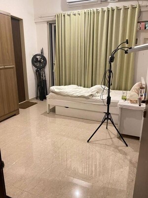 Team Area in 2 BHK Apartment at JP Decks, Goregaon East – for Rent