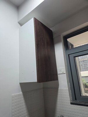 Kitchen in 1.5 BHK Apartment at Kalpataru Elitus, Mulund West – for Rent