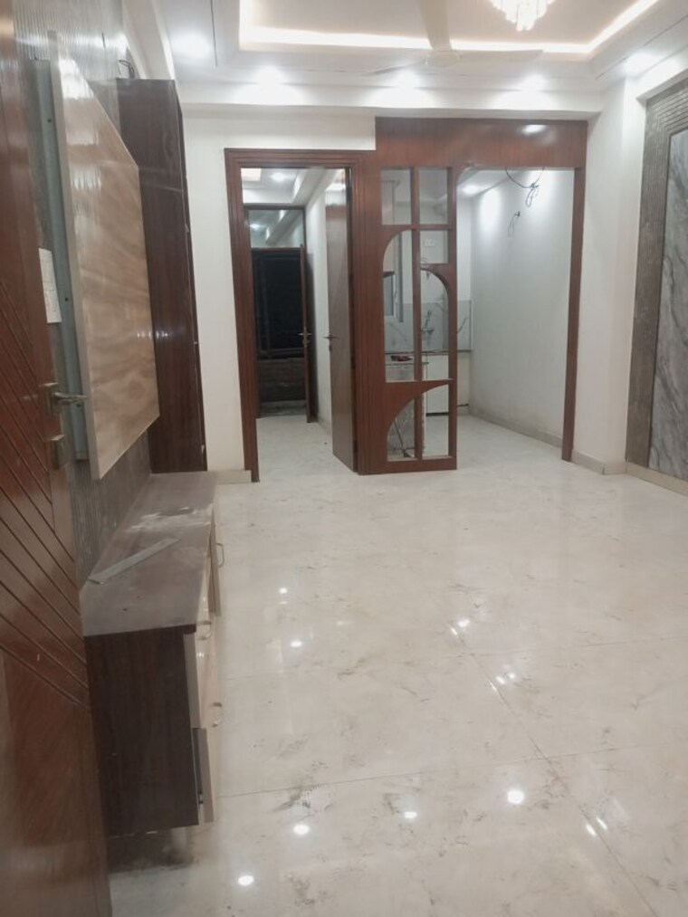 Room, dmd-hometech-awas-yojna 3 Bedroom 1350 Sq.Ft. Builder Floor In Sector 73 Noida 10662927