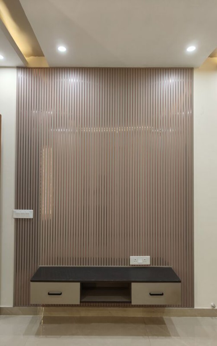 Room, vip road 5 Bedroom 2250 Sq.Ft. Independent House In Vip Road Zirakpur 10662920