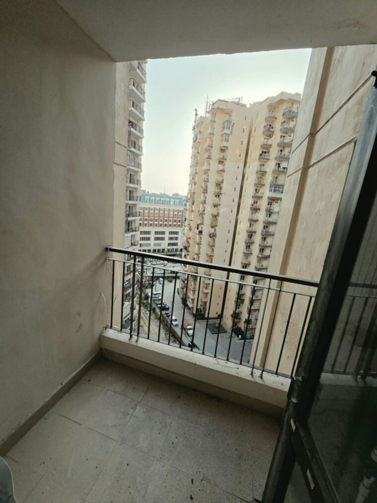 Balcony, rg-luxury-homes 2 Bedroom 1229 Sq.Ft. Apartment In Sector 16b Greater Noida Greater Noida 10662936