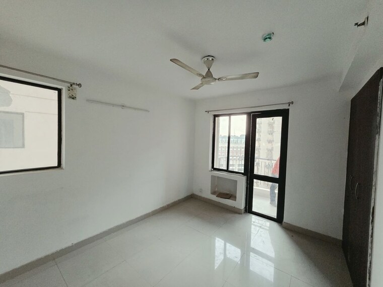 Room, rg-luxury-homes 2 Bedroom 1229 Sq.Ft. Apartment In Sector 16b Greater Noida Greater Noida 10662936