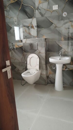 Bathroom in 2 BHK Apartment at RG Luxury Homes, Sector 16b Greater Noida – for Sale