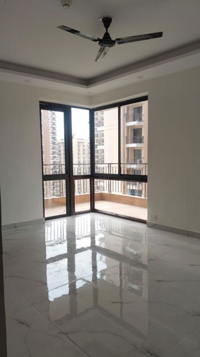 Garden, rg-luxury-homes 2 Bedroom 1229 Sq.Ft. Apartment In Sector 16b Greater Noida Greater Noida 10662936